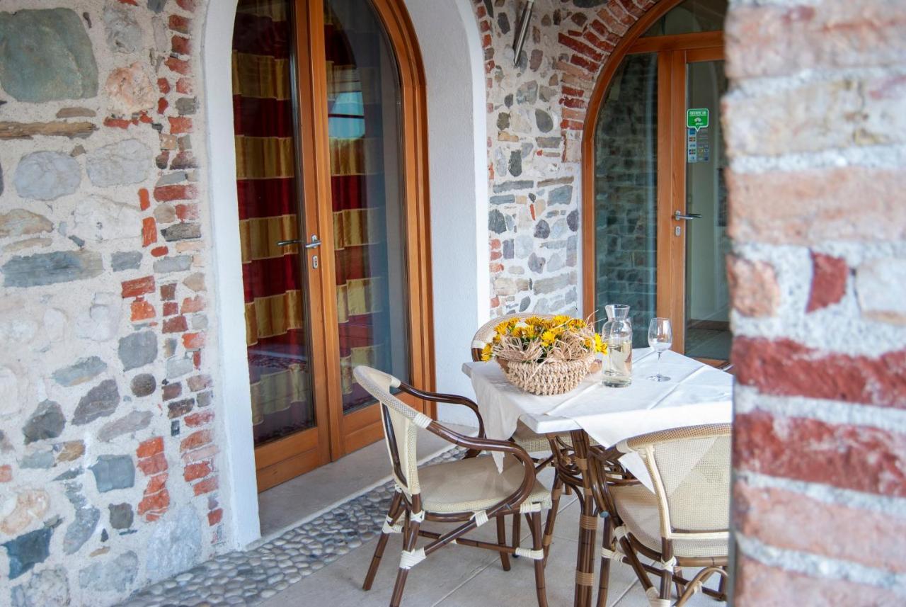 Agriturismo Antico Splendore Villa Pullir ภายนอก รูปภาพ
