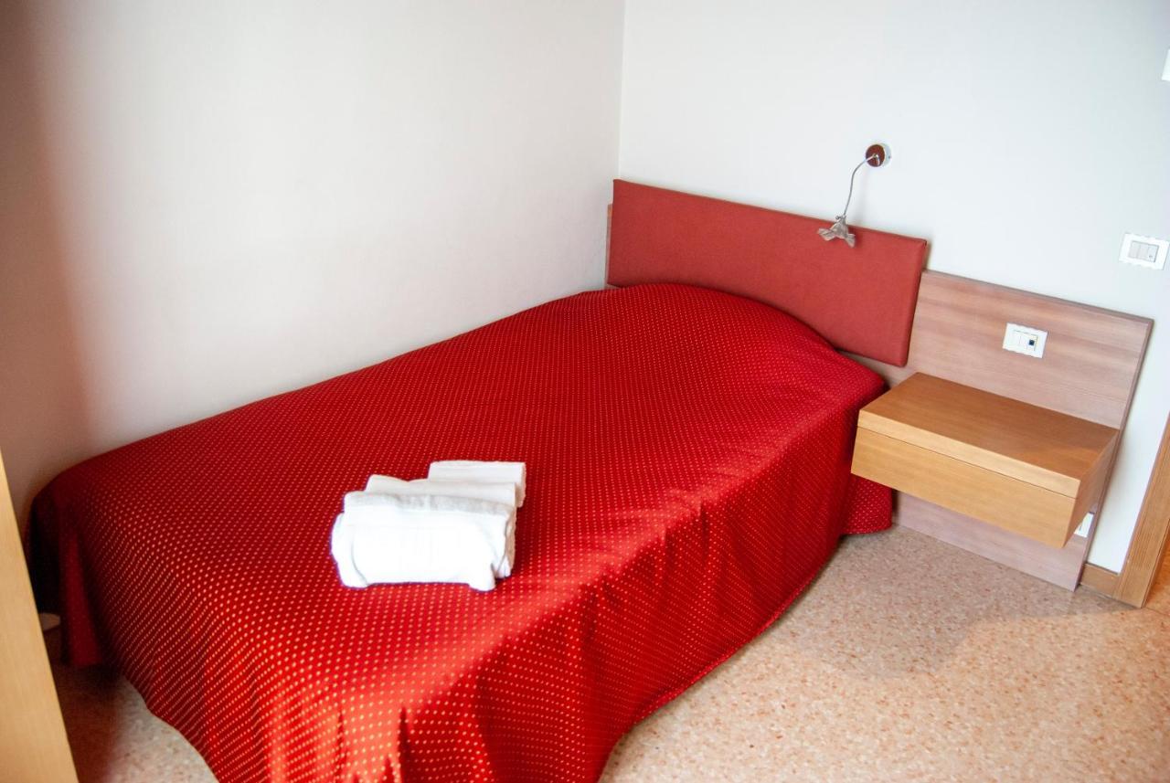 Agriturismo Antico Splendore Villa Pullir ภายนอก รูปภาพ